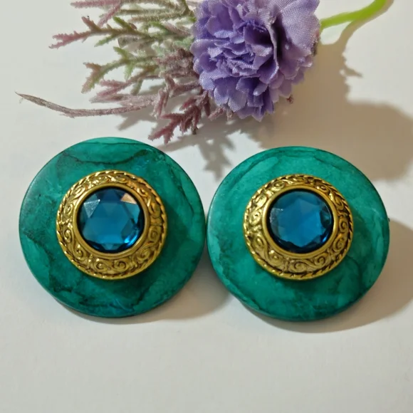 Vintage Green & Gold Acrylic Crystal Statement Earrings Clip-on Earrings - Picture 7 of 7
